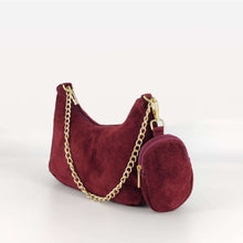 Cargar imagen en el visor de la galerÃa, Bolso baguette de ante con cadena y cartera