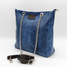 Cargar imagen en el visor de la galería, Bolso de hombro en piel efecto cocodrilo con cadena