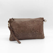 Cargar imagen en el visor de la galería, Bolso bandolera de piel grabada