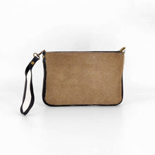 Cargar imagen en el visor de la galerÃa, Bolso bandolera pequeña pelo potro con cremallera camel