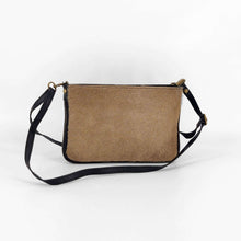 Cargar imagen en el visor de la galerÃa, Bolso bandolera pequeña pelo potro con cremallera camel
