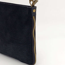 Cargar imagen en el visor de la galería, Bolso bandolera de pelo potro y piel