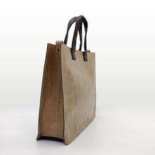 Cargar imagen en el visor de la galería, Bolso cuadrado de piel rígido efecto escamas