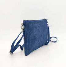 Cargar imagen en el visor de la galería, Bandolera de piel efecto espiga