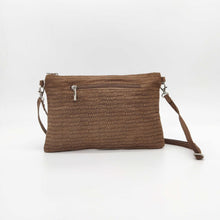 Cargar imagen en el visor de la galería, Bandolera de piel efecto espiga