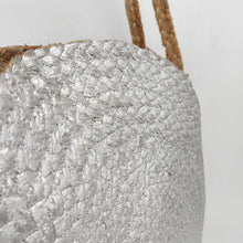 Cargar imagen en el visor de la galería, Bolso de yute redondo PLATA