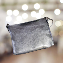 Cargar imagen en el visor de la galería, Bandolera pequeña de piel efecto metalizado