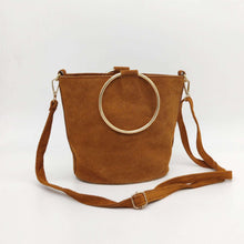 Cargar imagen en el visor de la galería, Bolso de mano de ante ANILLAS