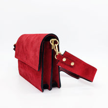 Cargar imagen en el visor de la galería, Bolso flap de ante PEONÍA