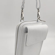 Cargar imagen en el visor de la galería, Cartera porta-móvil de piel RODAS