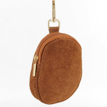 Cargar imagen en el visor de la galerÃa, Bolso baguette de ante con cadena y cartera