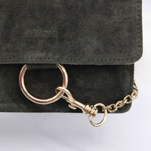 Cargar imagen en el visor de la galería, Bolso de ante con cadena LYON