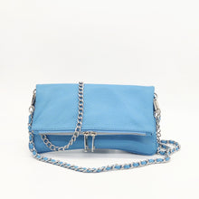 Cargar imagen en el visor de la galería, Bolso flap de piel lisa con doble cadena