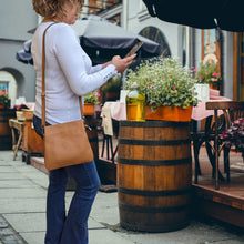 Cargar imagen en el visor de la galería, Bandolera de piel lisa SUEZ