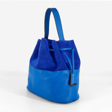 Cargar imagen en el visor de la galerÃa, Bolso saco de ante y piel vacuno, bucket bag, azul
