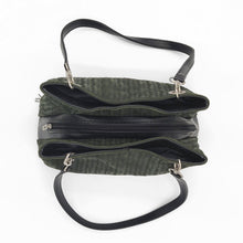 Cargar imagen en el visor de la galerÃa, Bolso de hombro de piel espiga asas largas verde desde arriba