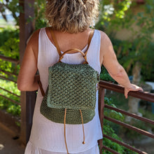 Cargar imagen en el visor de la galería, Mochila de papel trenzado