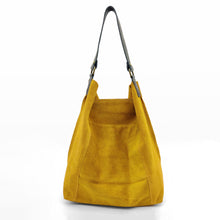 Cargar imagen en el visor de la galería, Bolso tote de ante con asa cuero LISBOA