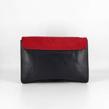 Cargar imagen en el visor de la galería, Bolso clutch con cinta piel vacuno blanda