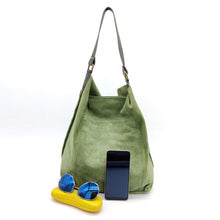 Cargar imagen en el visor de la galería, Bolso tote de ante con asa cuero LISBOA