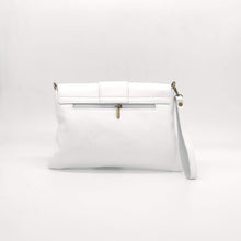 Cargar imagen en el visor de la galería, Bolso de piel blanco con hebilla de LaNievina, trasera