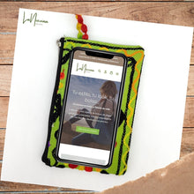 Cargar imagen en el visor de la galería, Cartera porta móvil de tela con flores bordadas , tamaño, de LaNievina