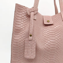 Cargar imagen en el visor de la galería, Bolso tote de piel efecto escamas TOULOUSE
