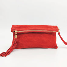 Cargar imagen en el visor de la galería, Bolso de ante rojo AMAPOLA

