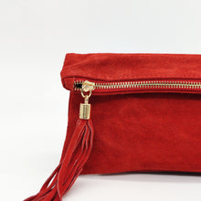 Cargar imagen en el visor de la galería, Bolso de ante rojo AMAPOLA
